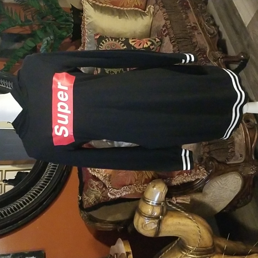 FASHION NOVA HOODED DRESS....Size X-Large